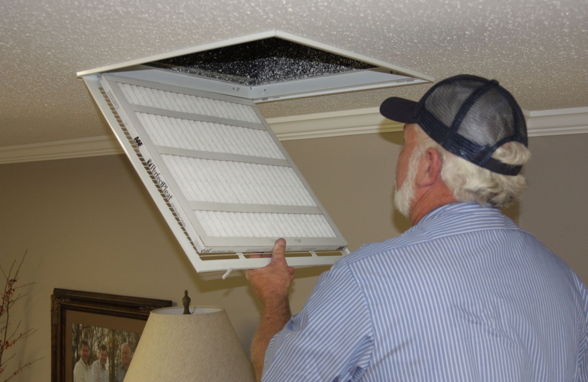 How to Clean HVAC Vents (Safely) for a Healthier Home